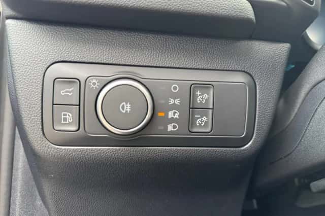 Ford Kuga (2026) thumbnail 21