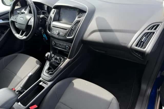Ford Focus (2016) thumbnail 3