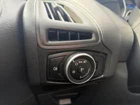 Ford Focus (2016) thumbnail 28
