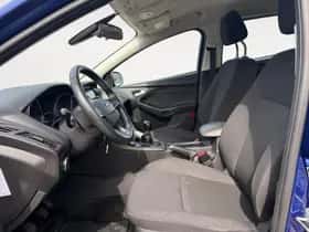 Ford Focus (2016) thumbnail 5