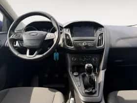Ford Focus (2016) thumbnail 8