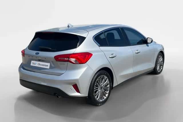 Ford Focus (2018) thumbnail 2