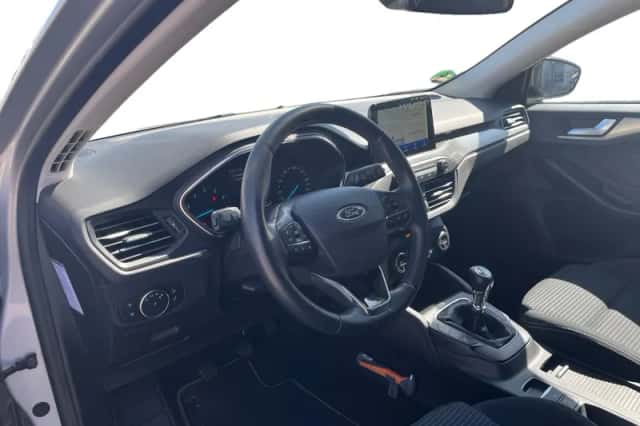 Ford Focus (2018) thumbnail 15