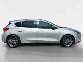 Ford Focus (2018) thumbnail 4