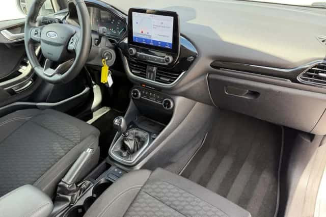 Ford Fiesta (2022) thumbnail 3