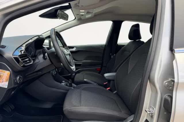 Ford Fiesta (2022) thumbnail 5