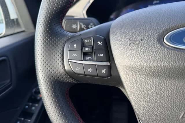 Ford Kuga (2023) thumbnail 20