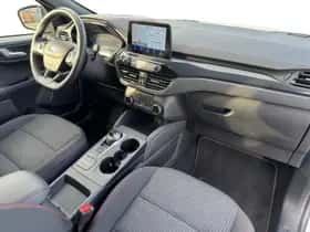 Ford Kuga (2023) thumbnail 3