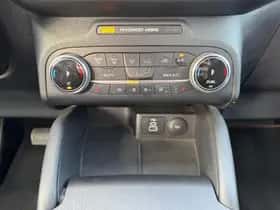 Ford Kuga (2023) thumbnail 28