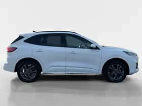 Ford Kuga (2023) thumbnail 4