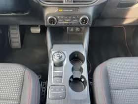 Ford Kuga (2023) thumbnail 8