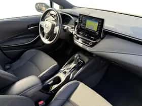 Toyota Corolla (2021) thumbnail 3