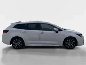 Toyota Corolla (2021) thumbnail 4