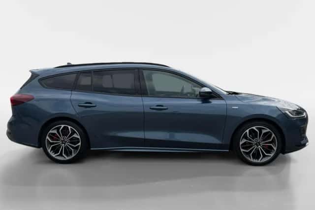 Ford Focus (2024) thumbnail 4