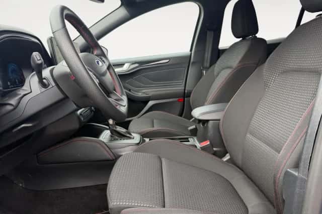 Ford Focus (2024) thumbnail 5