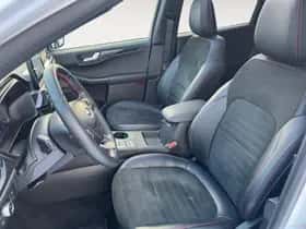Ford Kuga (2021) thumbnail 5