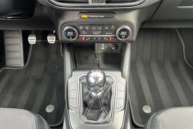 Ford Focus (2020) thumbnail 12