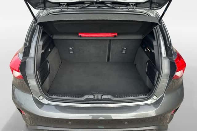 Ford Focus (2020) thumbnail 13