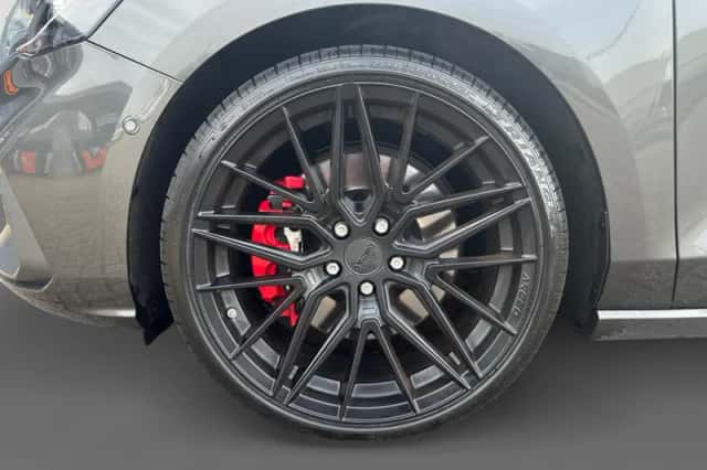Ford Focus (2020) thumbnail 8