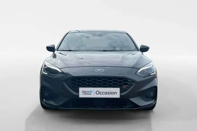 Ford Focus (2020) thumbnail 2
