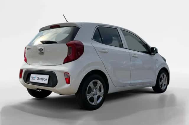 Kia Picanto (2021) thumbnail 2