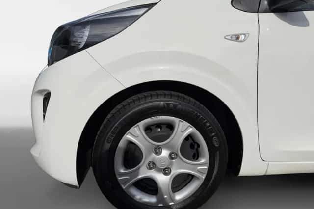 Kia Picanto (2021) thumbnail 15