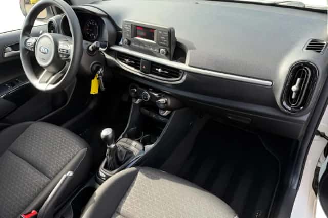 Kia Picanto (2021) thumbnail 3