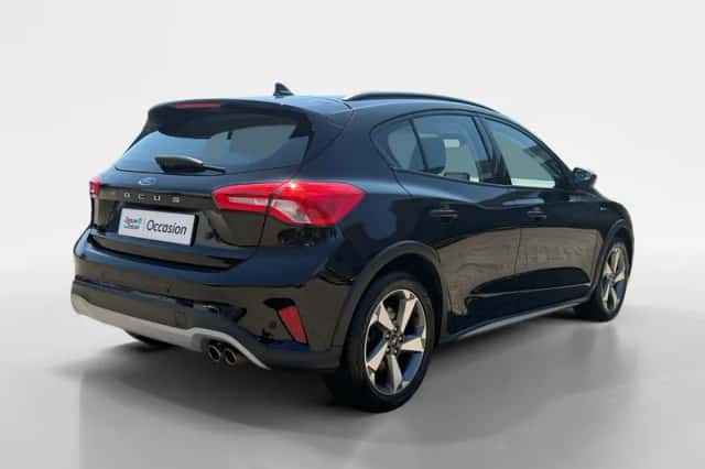 Ford Focus (2019) thumbnail 2