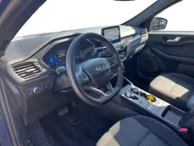 Ford Kuga (2022) thumbnail 18