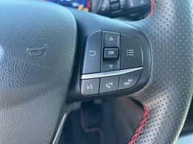 Ford Kuga (2022) thumbnail 21