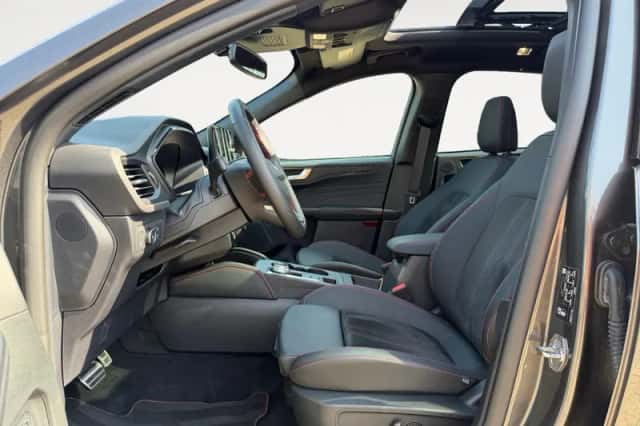 Ford Kuga (2025) thumbnail 5