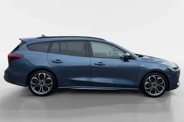 Ford Focus (2024) thumbnail 4