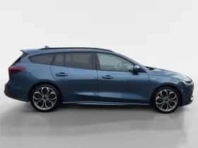 Ford Focus (2024) thumbnail 4