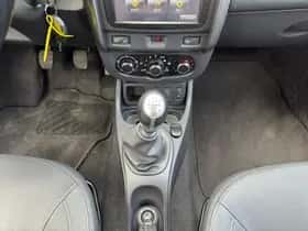 Dacia Duster (2015) thumbnail 8