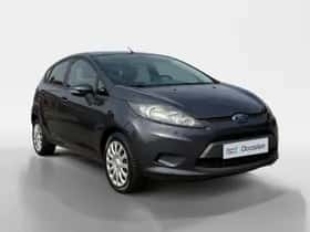 Ford Fiesta (2010) thumbnail 12
