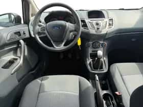 Ford Fiesta (2010) thumbnail 13