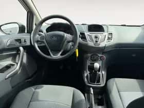 Ford Fiesta (2010) thumbnail 22