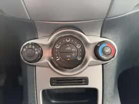 Ford Fiesta (2010) thumbnail 26