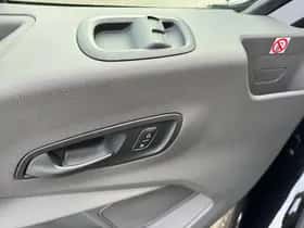 Ford E-Transit (2025) thumbnail 17
