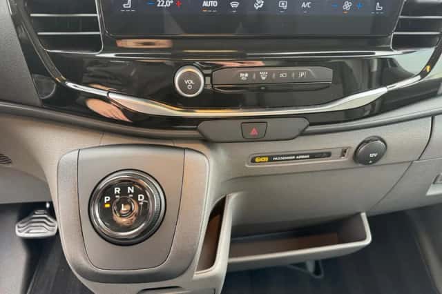 Ford E-Transit (2025) thumbnail 25