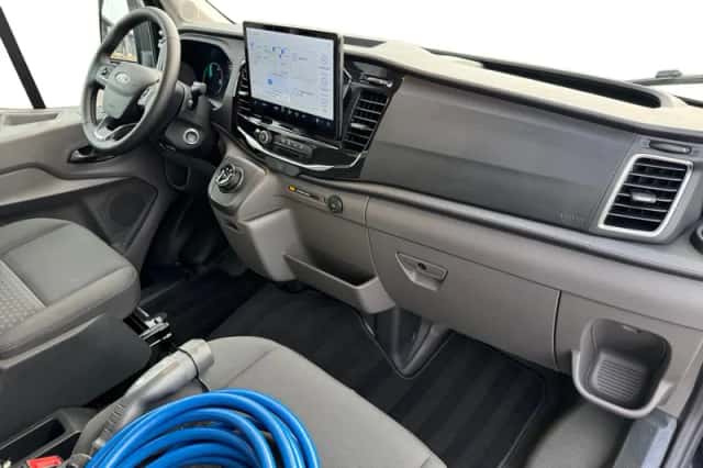 Ford E-Transit (2025) thumbnail 29