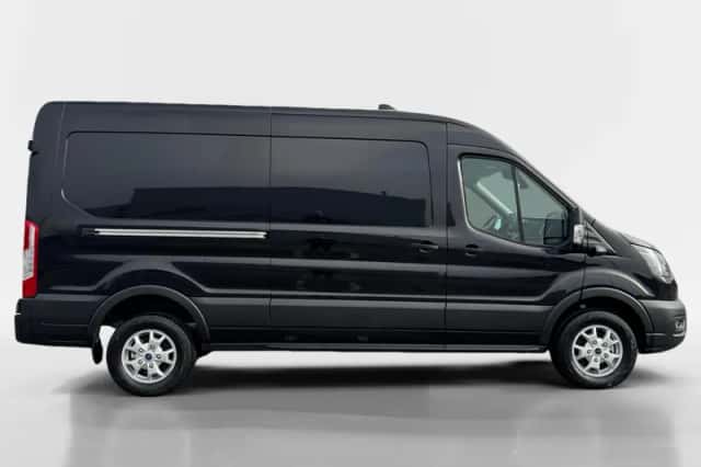 Ford E-Transit (2025) thumbnail 4