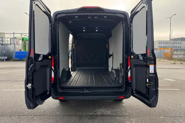 Ford E-Transit (2025) thumbnail 8