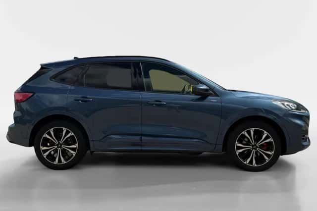 Ford Kuga (2021) thumbnail 4