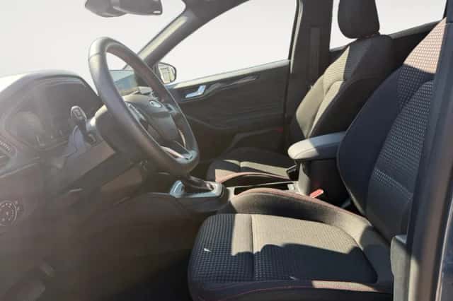 Ford Focus (2024) thumbnail 5