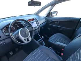 Kia Venga (2016) thumbnail 12