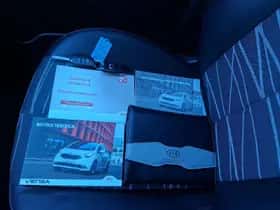 Kia Venga (2016) thumbnail 21