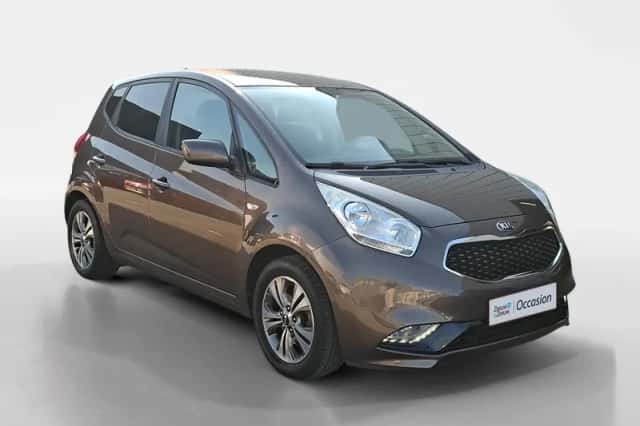 Kia Venga (2016) thumbnail 4