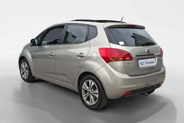 Kia Venga (2017) thumbnail 5