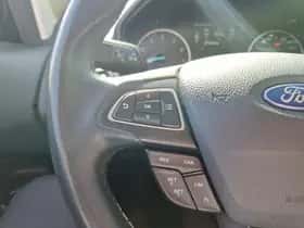 Ford EcoSport (2018) thumbnail 16
